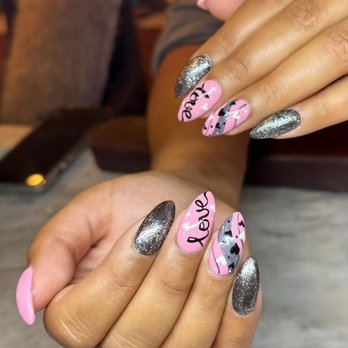Exton Happy Nails Spa - Valentine's Day nails  by Hannah - Nail Salons Near Me - Exton, Pennsylvania