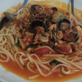 Ortobello Restaurant - Linguini with red clam sauce - Italian Near Me - Brooklyn, New York Ortobello Restaurant - Linguini with red clam sauce - Italian Near Me - Brooklyn, New York