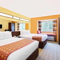 Microtel Inn & Suites by Wyndham Princeton - Guest room