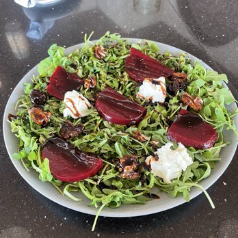 Cypriana Maple Lawn - Beet and arugula salad - Mediterranean Near Me - Fulton, Maryland