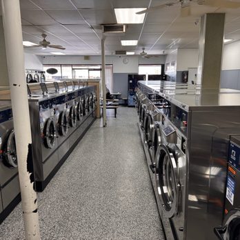 The Laundry Hamper - Clean - Laundromat Near Me - San Jacinto, California The Laundry Hamper - Clean - Laundromat Near Me - San Jacinto, California