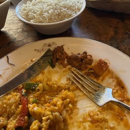 The photo shows bones in the BUTTER CHICKEN :( how can we have bones in butter chicken The photo shows bones in the BUTTER CHICKEN :( how can we have bones in butter chicken