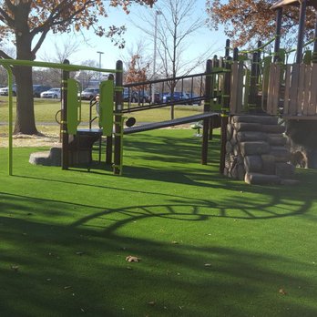 Plunkett Park - Parks Near Me - Elmhurst, Illinois