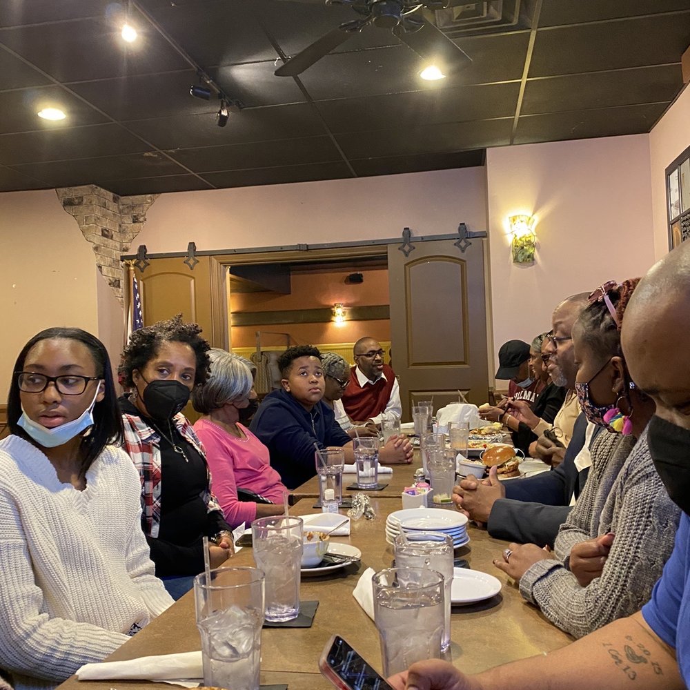Dawsons On Main - Inside dining - American Near Me - Indianapolis, Indiana