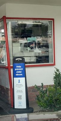 In-N-Out Burger by null