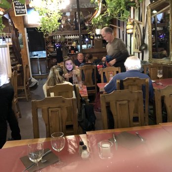 Chalet Gregoire - Room - French Near Me - Paris, 75 Chalet Gregoire - Room - French Near Me - Paris, 75