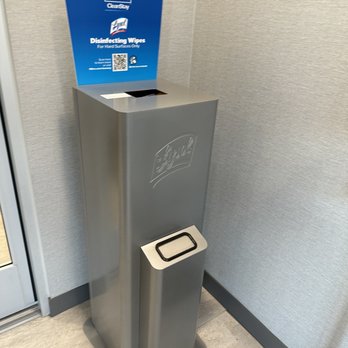 Hampton Inn Tappahannock - Cleaning station upon entrance and one by the elevator - Hotels Near Me - Tappahannock, Virginia