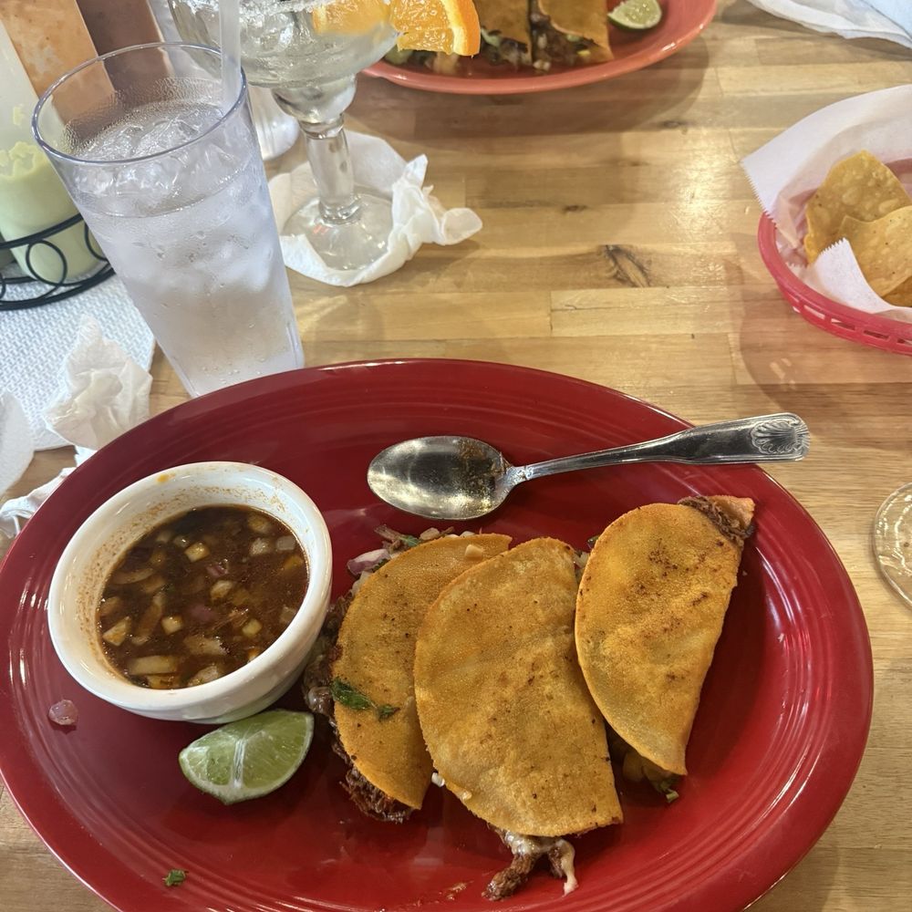 Birria Queso-Tacos (3)