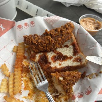 Royals Hot Chicken - Loaded Crinkle Cut Fries 3 Jumbo Tenders X-Hot - American Near Me - Louisville, Kentucky