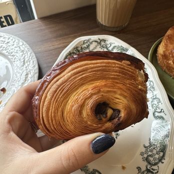 Tangssant Viennoiserie - Pain au Chocolate - Cafes Near Me - Toronto, Ontario Tangssant Viennoiserie - Pain au Chocolate - Cafes Near Me - Toronto, Ontario