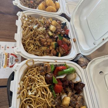 Panda Express - Chow mein is goooood - Chinese Near Me - Buellton, California