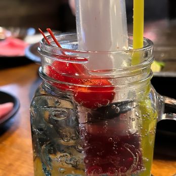 Cast Iron Pot Island - Shirley temple shark attack - Korean Near Me - Staten Island, New York