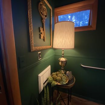 Cafe Aroma - Bathroom Decor - Italian Near Me - Idyllwild, California Cafe Aroma - Bathroom Decor - Italian Near Me - Idyllwild, California