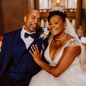 The Moments Between Us - post ceremony wedding photos - Event Photography Near Me - Indianapolis, Indiana The Moments Between Us - post ceremony wedding photos - Event Photography Near Me - Indianapolis, Indiana
