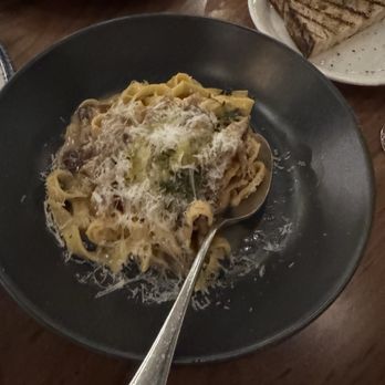 Marina - Mushroom pasta - Italian Near Me - Pasadena, California Marina - Mushroom pasta - Italian Near Me - Pasadena, California