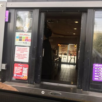 Jack in the Box - Fast Food Near Me - Bakersfield, California