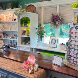Dorothy Jane Boutique
