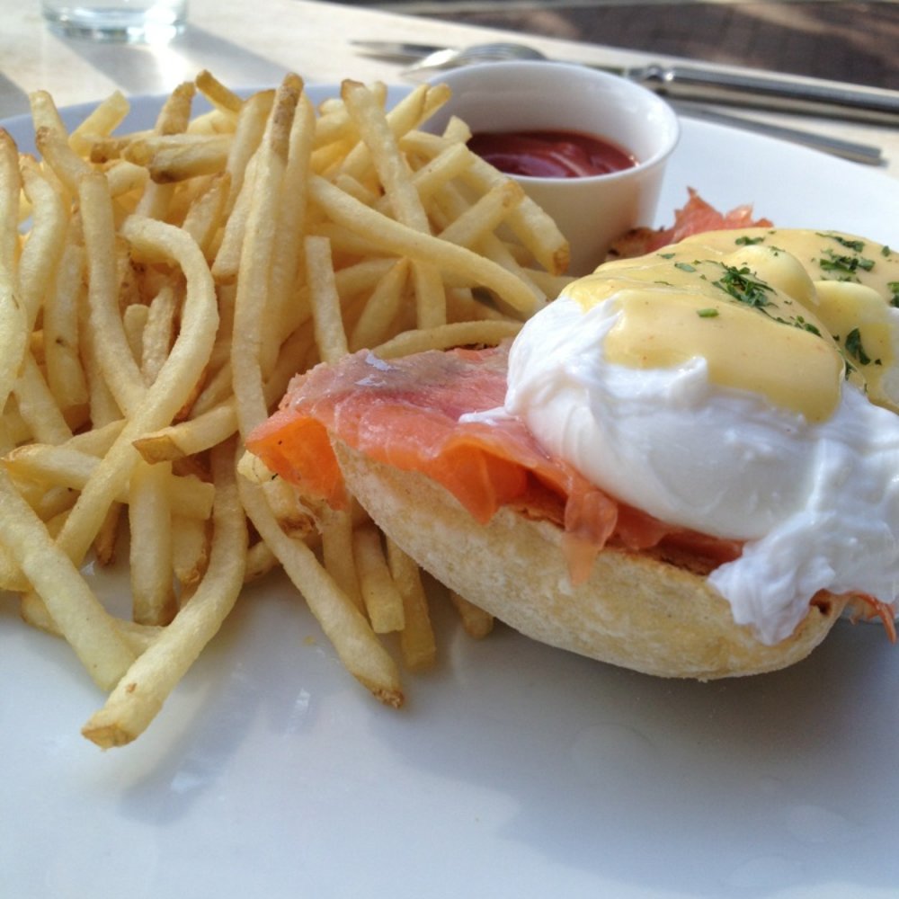 Peacock Cafe - Eggs Benedict with salmon - Wine Bars Near Me - Washington, DC, District of Columbia Peacock Cafe - Eggs Benedict with salmon - Wine Bars Near Me - Washington, DC, District of Columbia