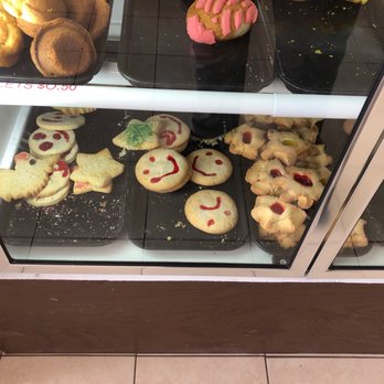 El Shaddai Bakery - Baked goods - Mexican Near Me - Webster, Texas