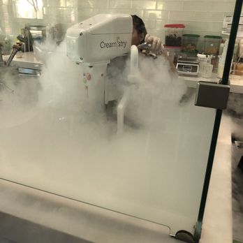 Creamistry - The liquid nitrogen at work!!! - Ice Cream & Frozen Yogurt Near Me - Dallas, Texas Creamistry - The liquid nitrogen at work!!! - Ice Cream & Frozen Yogurt Near Me - Dallas, Texas