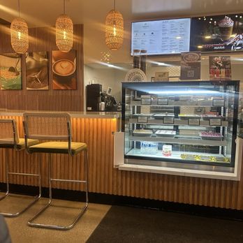 Qamaria Coffee - Coffee & Tea Near Me - Fullerton, California