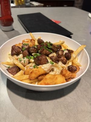 Three22 Kitchen + Cocktails by null