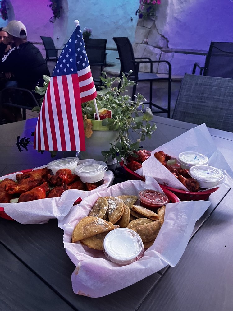 Social spots from 115 Bourbon Street