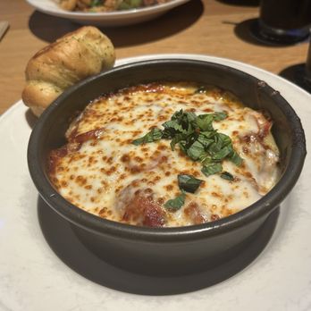 BJ's Restaurant & Brewhouse - Deep Dish Ziti - New American Near Me - Gainesville, Florida BJ's Restaurant & Brewhouse - Deep Dish Ziti - New American Near Me - Gainesville, Florida