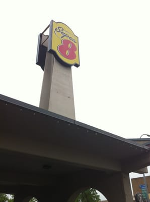 Super 8 by Wyndham Thunder Bay by null