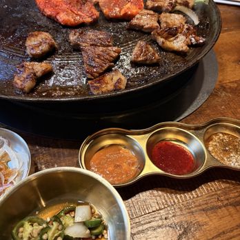 Blacksmith BBQ - Barbeque Near Me - Bayside, New York