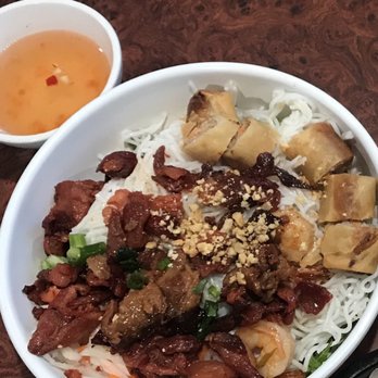 iPho by Saigon - Overdue/spoiled grill pork in combo vermicelli salad. Please check the meat before you eat any of the dishes at this restaurant. - Vietnamese Near Me - Saint Paul, Minnesota iPho by Saigon - Overdue/spoiled grill pork in combo vermicelli salad. Please check the meat before you eat any of the dishes at this restaurant. - Vietnamese Near Me - Saint Paul, Minnesota