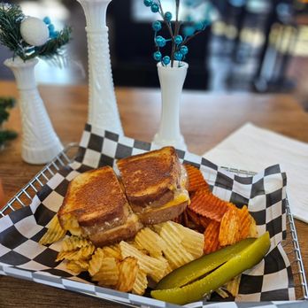 Towne Café - Grilled Cheese - Sandwiches Near Me - Columbia, Tennessee Towne Café - Grilled Cheese - Sandwiches Near Me - Columbia, Tennessee