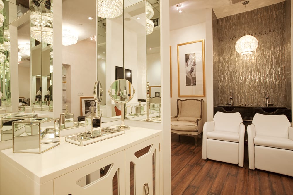 SALON BAR CLOSED 66 Newtown Ln, East Hampton, New York Hair