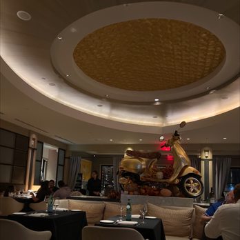 Calabrese - Dining area - Italian Near Me - Southlake, Texas Calabrese - Dining area - Italian Near Me - Southlake, Texas