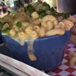 Homeschool BBQ - Macroroni and cheese
