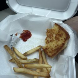 Main St Cafe & Market - Best grilled cheese ever!