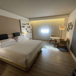 Madrid Marriott Auditorium Hotel & Conference Center - Room