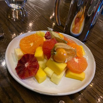 Solbar - Fresh fruit compliments of the house... color me happy! 3-28-22 - New American Near Me - Calistoga, California Solbar - Fresh fruit compliments of the house... color me happy! 3-28-22 - New American Near Me - Calistoga, California