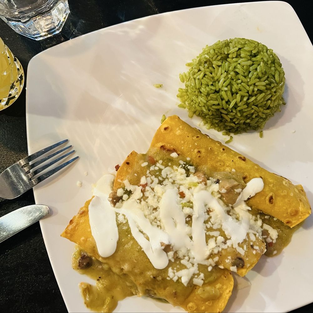 Kalaka Mexican Kitchen - Green Chili Enchiladas with Chicken Timga - Bars Near Me - Evergreen, Colorado Kalaka Mexican Kitchen - Green Chili Enchiladas with Chicken Timga - Bars Near Me - Evergreen, Colorado
