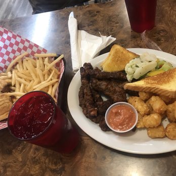 Rome Station - Finger steak and Basque style chorizo - Gas Stations Near Me - Jordan Valley, Oregon