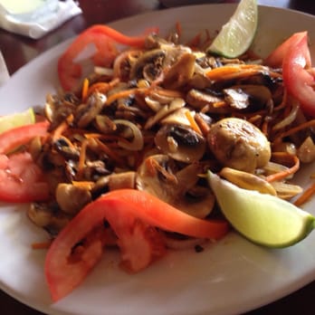 Restaurant la Candela - Champinones Al Ajillo - Mexican Near Me - Cozumel, ROO