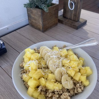Active Culture - Hanalei bowl - Juice Bars & Smoothies Near Me - Laguna Beach, California