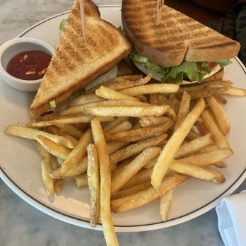 King Brasserie - Seafood Near Me - New Orleans, Louisiana
