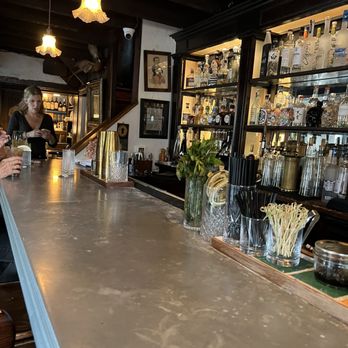 The Salt House - View of the bar - Gastropubs Near Me - New Hope, Pennsylvania