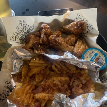 Dick's Wings And Grill Mandarin - GA girl and Loaded Baked Potato Waffle Fries - Chicken Wings Near Me - Jacksonville, Florida