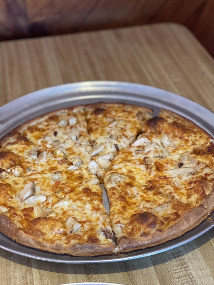 FAMOUS PIZZA Updated May 2024 53 Photos & 152 Reviews