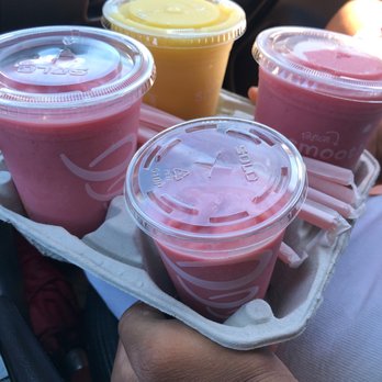 Jamba - Gave us a little extra from what was left on our smoothies Very generous.thank you again - Juice Bars & Smoothies Near Me - Lakewood, California