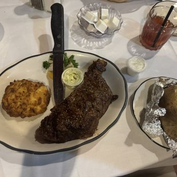 Michael's Steak & Lobster House - 16 oz. New York Strip & Award Winning Jumbo Lump Crab Cake - Steakhouses Near Me - Baltimore, Maryland Michael's Steak & Lobster House - 16 oz. New York Strip & Award Winning Jumbo Lump Crab Cake - Steakhouses Near Me - Baltimore, Maryland
