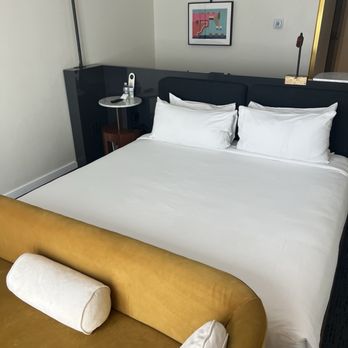 Hotel Haya - Hotels Near Me - Tampa, Florida