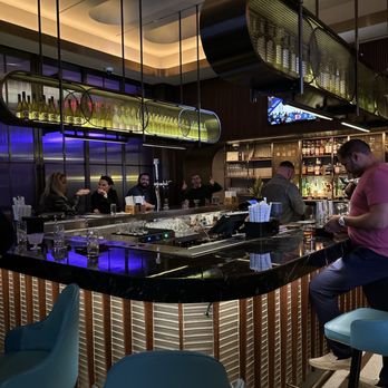 Highball Times Square - Hotel bar - Wine Bars Near Me - New York City, New York Highball Times Square - Hotel bar - Wine Bars Near Me - New York City, New York